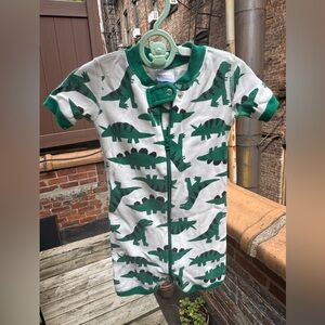 Hanna Andersson - White with crocodiles Baby short sleeve pjs